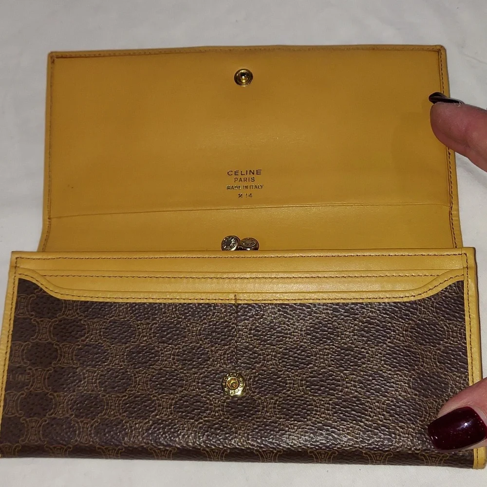 Celine Macadam Long Brown Wallet with Kisslock coin - Picture 3 of 10